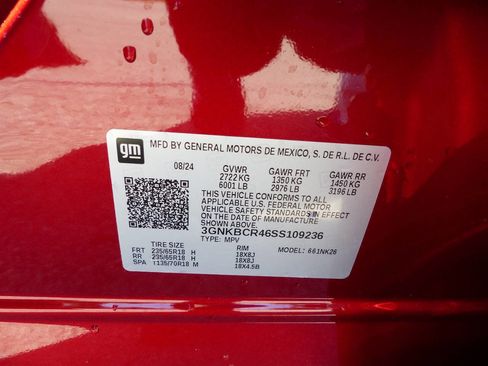 Used 2025 Chevrolet Blazer LT FWD image 16
