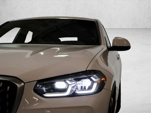 Used 2023 BMW X4 xDrive30i w/ Premium Package AWD/4WD image 2