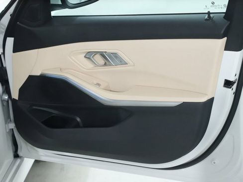 Certified 2025 BMW 330i xDrive Sedan w/ Premium Package image 33