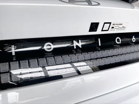 Used 2025 Hyundai Ioniq 6 SEL AWD/4WD image 28