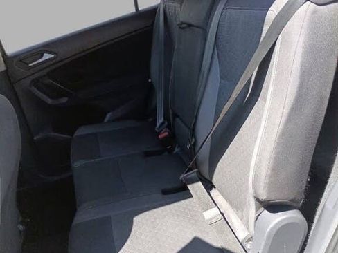 Used 2021 Volkswagen Tiguan S image 29
