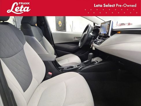 Used 2020 Toyota Corolla LE image 18
