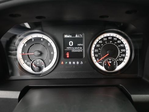 Used 2017 RAM 1500 Classic SLT RWD image 3