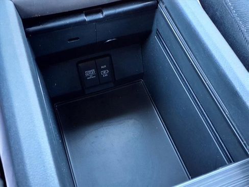 Used 2022 Honda Pilot Sport image 14