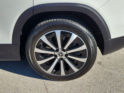 Used 2022 Mercedes-Benz GLB 250 image 28