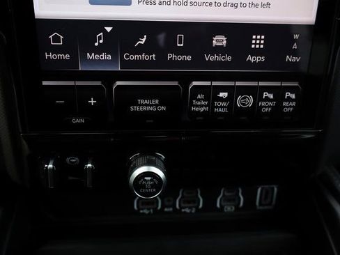 Used 2025 RAM 3500 Limited image 30