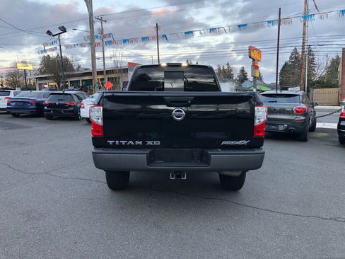 Used 2017 Nissan Titan PRO-4X AWD/4WD image 5