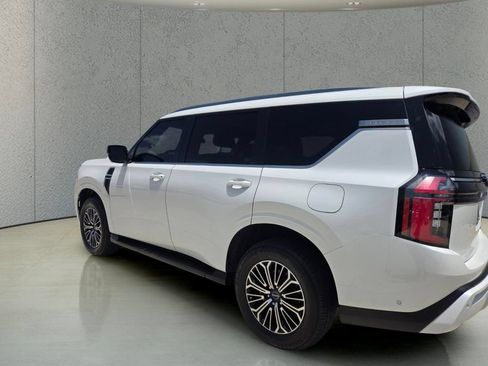Used 2025 Nissan Armada SL w/ Captain's Chari Seat Package RWD image 3