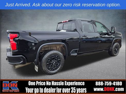 Used 2024 Chevrolet Silverado 2500 LTZ w/ LTZ Plus Package image 5
