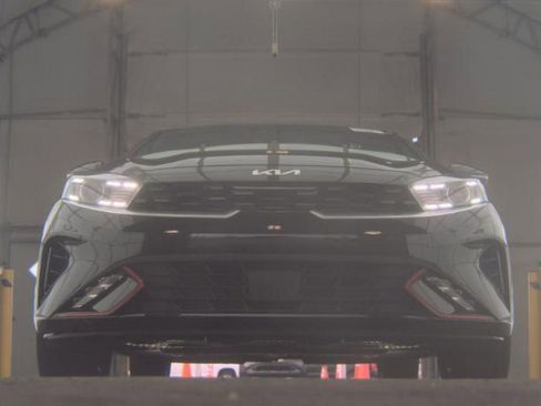 Used 2024 Kia Forte GT-Line w/ GT-Line Premium Package image 4