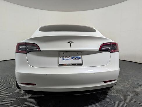 Used 2018 Tesla Model 3 Long Range RWD image 6