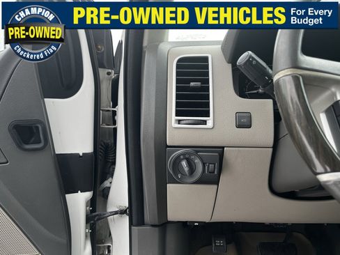 Used 2009 Lincoln MKX AWD image 19