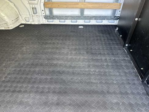Used 2025 RAM ProMaster 2500 w/ U-Haul Equipment Group FWD image 17