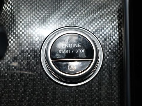Used 2023 Mercedes-Benz C 300 Sedan image 35
