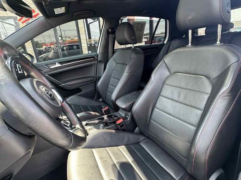 Used 2017 Volkswagen GTI Autobahn FWD image 10