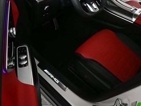 New 2026 Mercedes-Benz GLC 43 AMG 4MATIC image 7