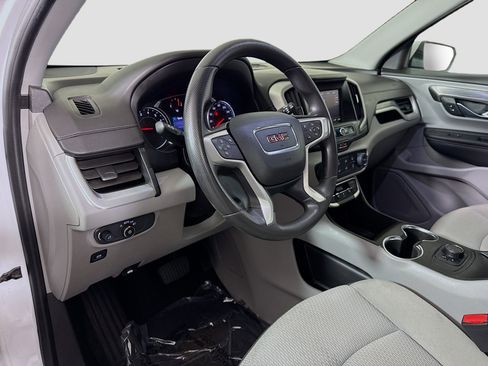 Used 2022 GMC Terrain SLE image 23