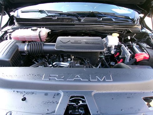 Used 2023 RAM 1500 Big Horn image 9