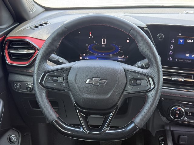Used 2025 Chevrolet TrailBlazer RS w/ Convenience Package FWD image 24