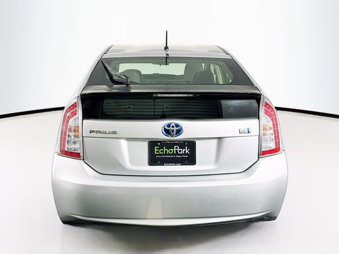 Used 2012 Toyota Prius Two FWD image 7