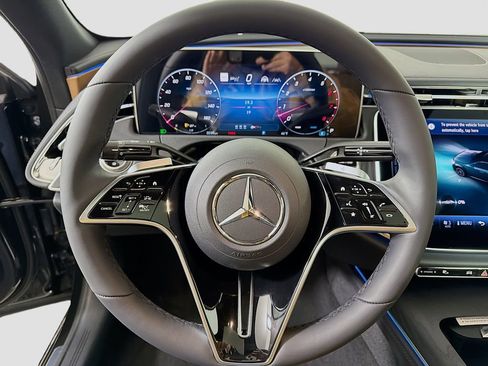 New 2026 Mercedes-Benz E 450 4MATIC Sedan image 13