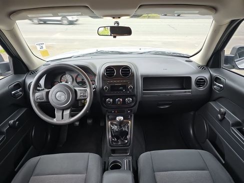 Used 2012 Jeep Patriot Sport image 19