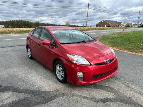 Used 2011 Toyota Prius Three image 4
