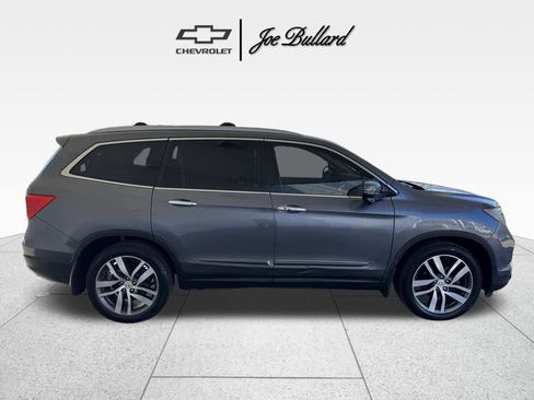 Used 2016 Honda Pilot Touring image 6