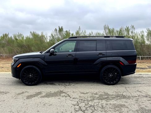 Used 2024 Hyundai Santa Fe Calligraphy image 10