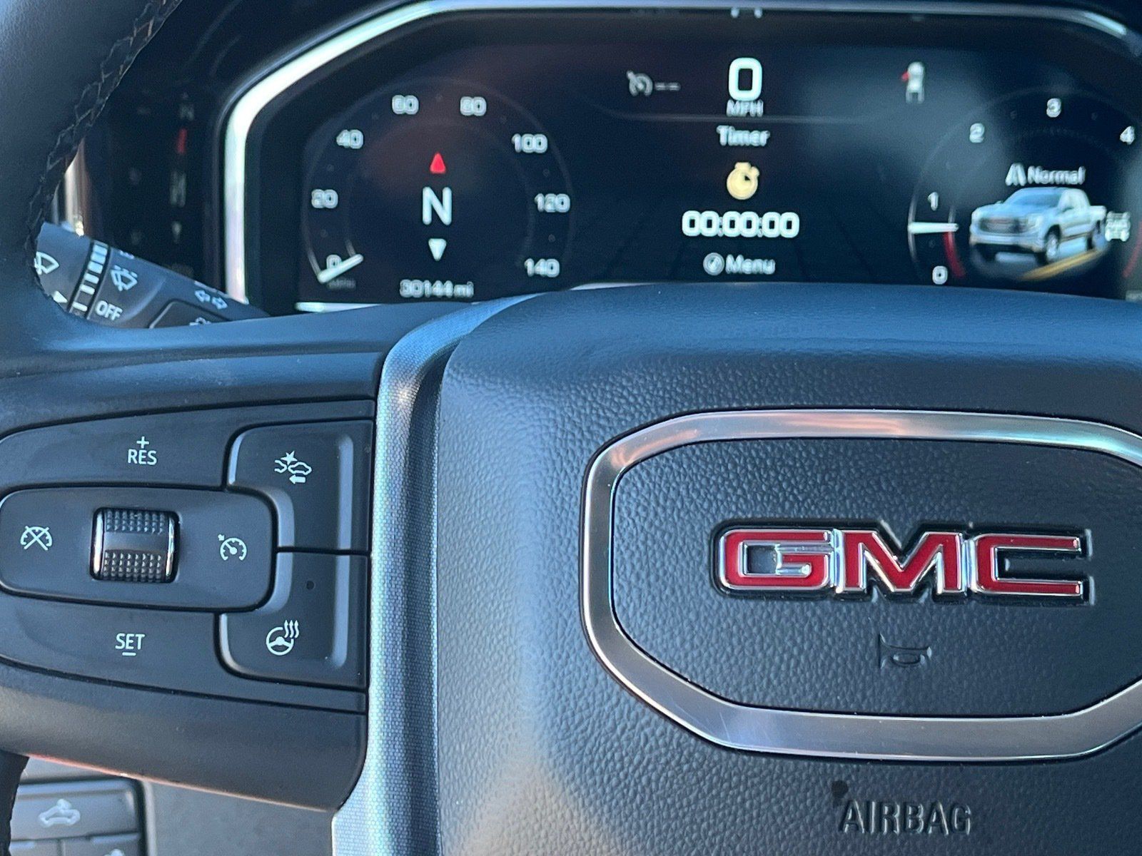 Used 2023 GMC Sierra 1500 SLE w/ X31 Off-Road Package AWD/4WD image 19