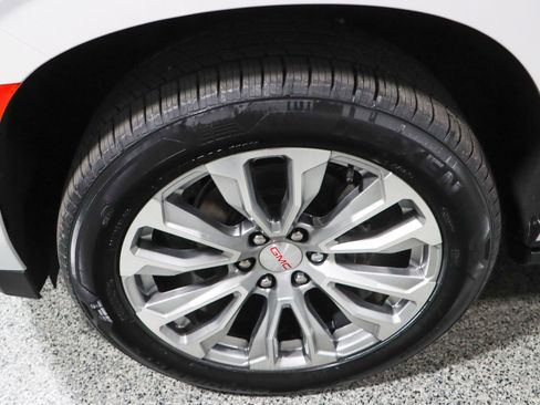 Used 2024 GMC Yukon XL Denali w/ Max Trailering Package AWD/4WD image 11