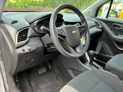 Used 2022 Chevrolet Trax LS w/ Tint and Cruise Package FWD image 20