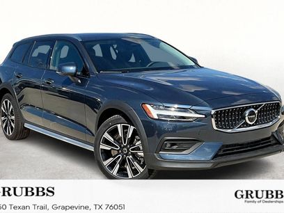 New 2026 Volvo V60 B5 Cross Country Ultra