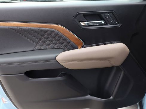 New 2026 GMC Canyon Denali AWD/4WD image 10