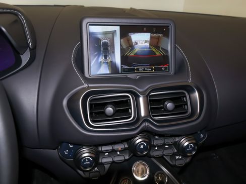 Used 2023 Aston Martin V8 Vantage Roadster RWD image 24