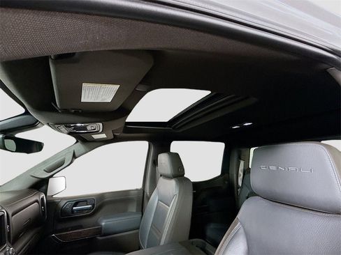 Used 2020 GMC Sierra 1500 Denali w/ Denali Ultimate Package image 15