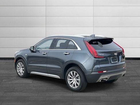 Used 2021 Cadillac XT4 Premium Luxury image 3