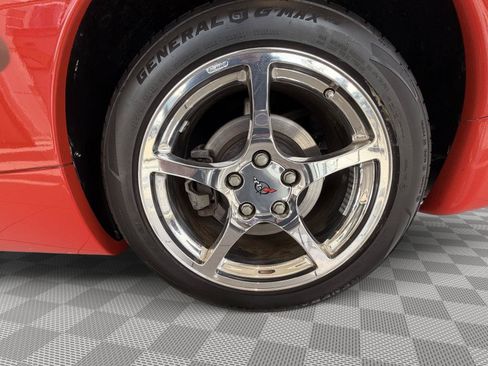 Used 2002 Chevrolet Corvette Coupe RWD image 20