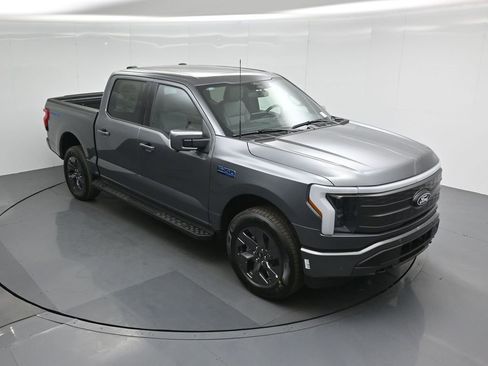 New 2025 Ford F150 Lightning Lariat image 40
