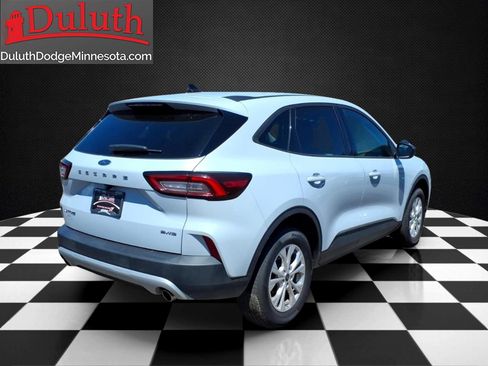 Used 2025 Ford Escape Active AWD/4WD image 5