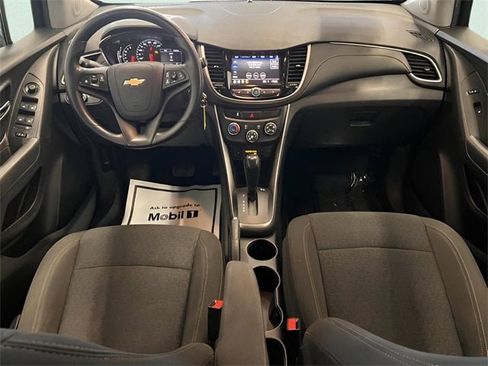 Certified 2021 Chevrolet Trax LS w/ Tint and Cruise Package image 19