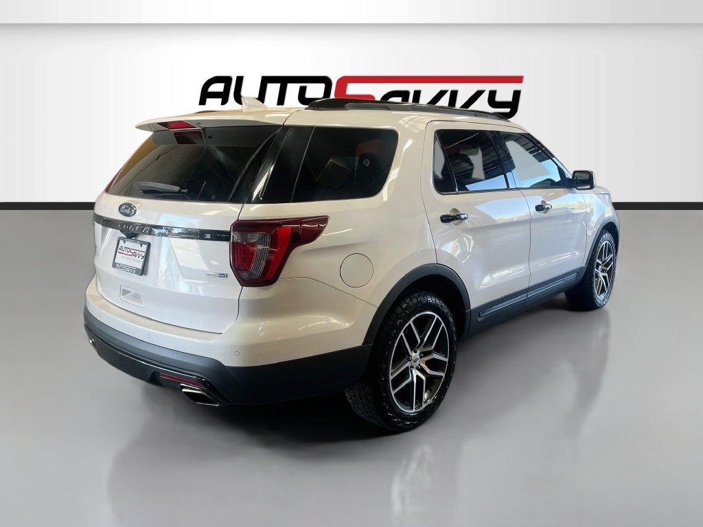 Used 2017 Ford Explorer Sport w/ Equipment Group 401A AWD/4WD image 7