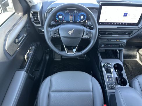 Used 2025 Ford Bronco Sport Badlands w/ Badlands Tech Package AWD/4WD image 17