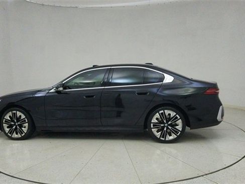 Used 2026 BMW 530i image 70