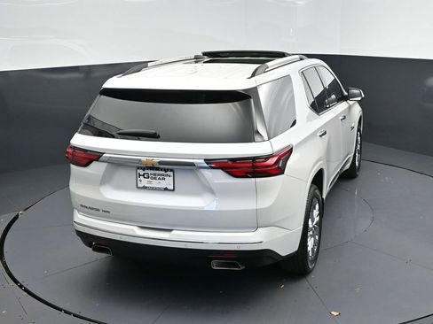 Used 2023 Chevrolet Traverse High Country image 34