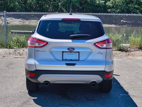 Used 2016 Ford Escape SE w/ SE Cold Weather Package AWD/4WD image 6