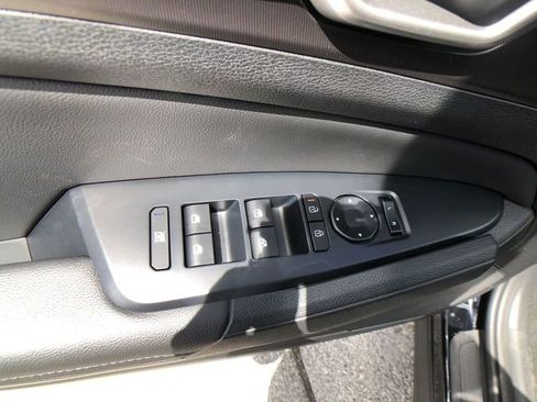 New 2026 Kia Sportage EX image 13