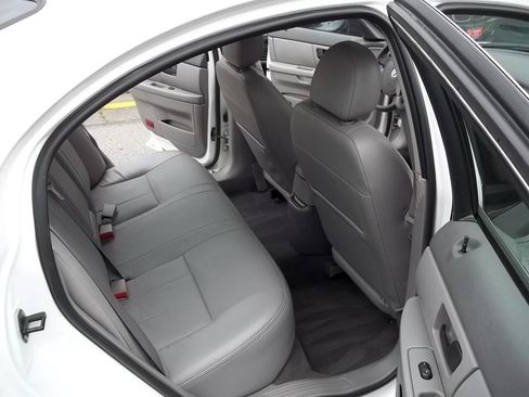 Used 2005 Mercury Sable LS image 12