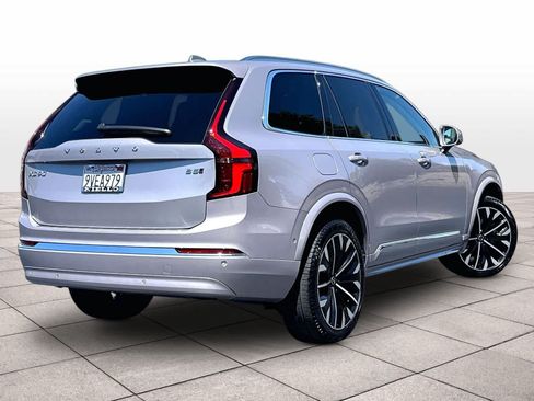 Used 2026 Volvo XC90 B5 Plus w/ Protection Package AWD/4WD image 16