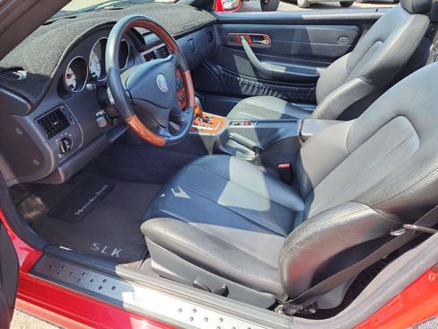 Used 2003 Mercedes-Benz SLK 320 image 3